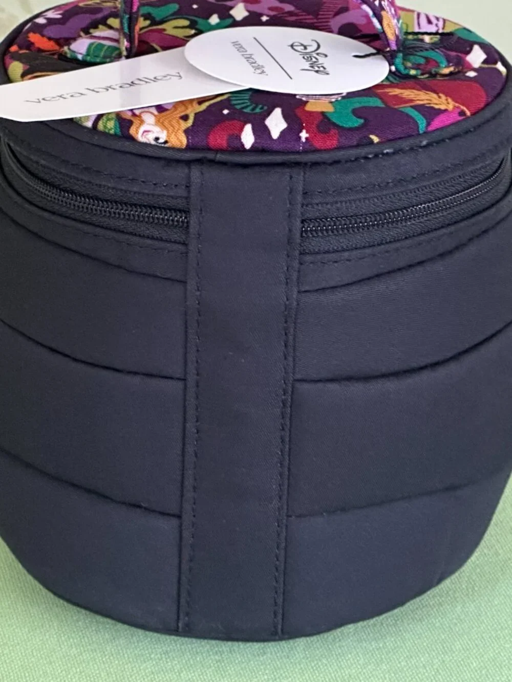 VERA BRADLEY X DISNEY CALDRON COSMETIC CASE:NWT HOCUS POCUS BLOOMS AND BROOMS